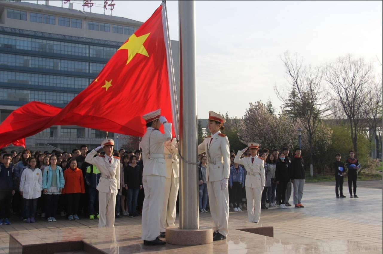 干群连心齐上阵 假期托管解难题